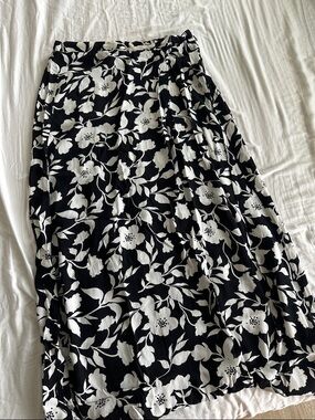 Time and Tru Black and White Floral Maxi Skirt